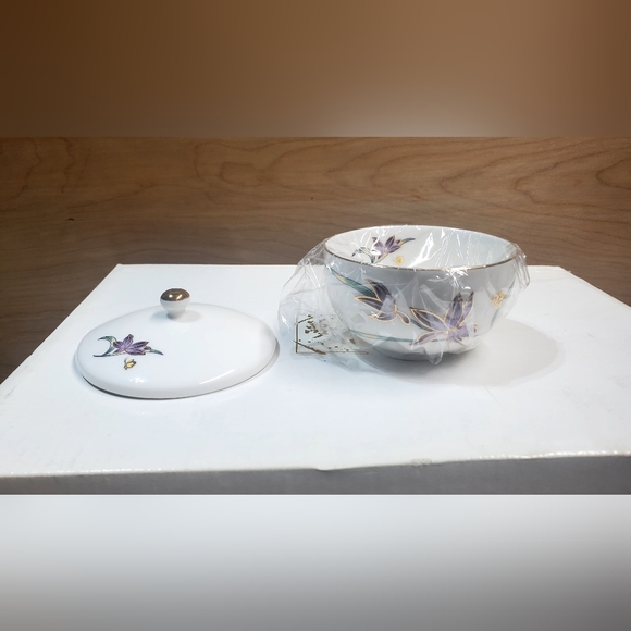 Tea Set - Picture 2 of 4